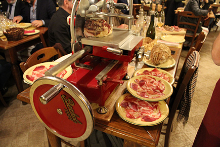 Prodotti tipici - Pane e Vino Cortona